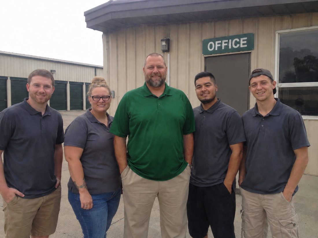 Pest control professionals in Terre Haute, IN